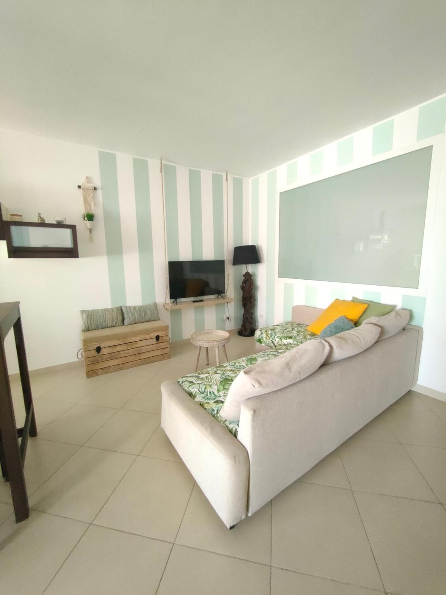 Titti'S Place Bari Bagian luar foto